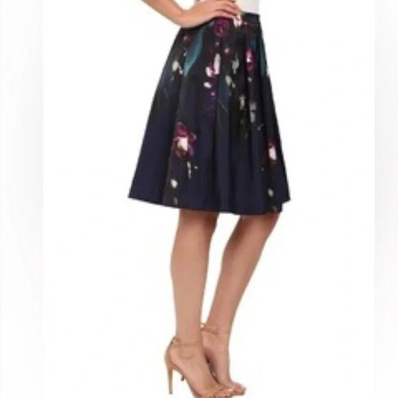 Ted Baker Quirina Fuchsia Floral Full Skirt, size 2 US 6 - Picture 1 of 5